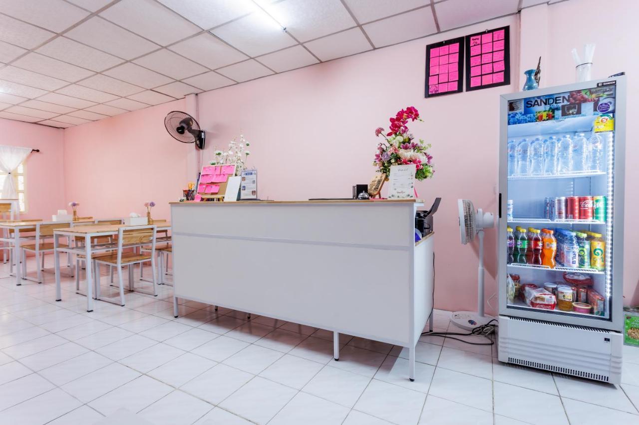 Baan Mee Suk Ayutthayaホステル エクステリア 写真